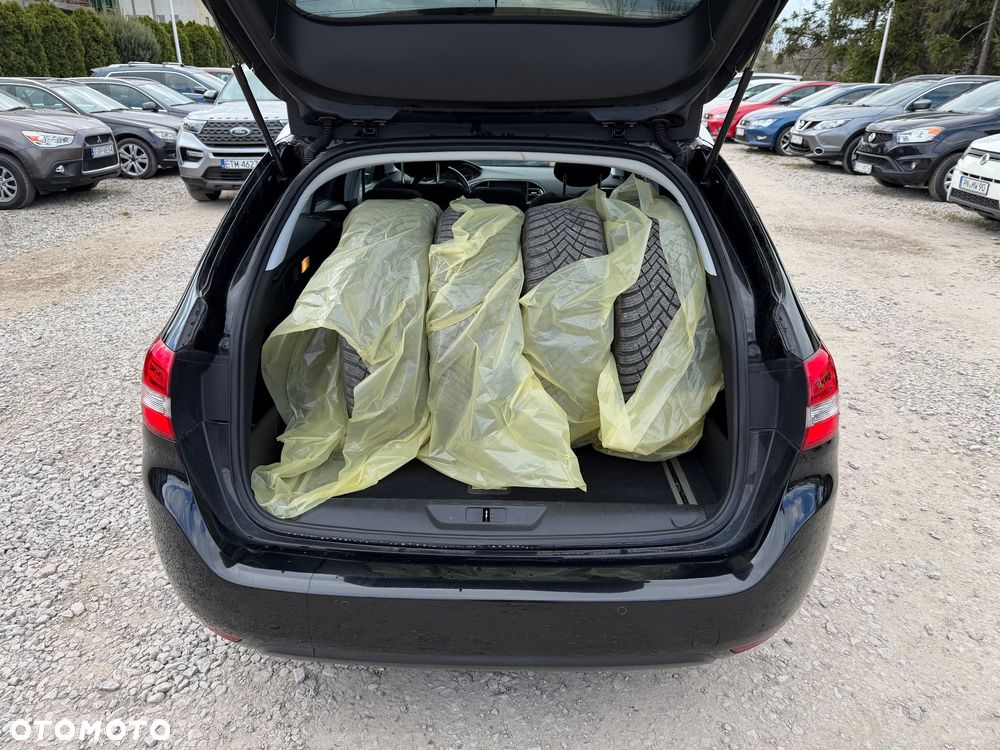 Peugeot 308 BlueHDi FAP 150 Stop & Start Allure - 34