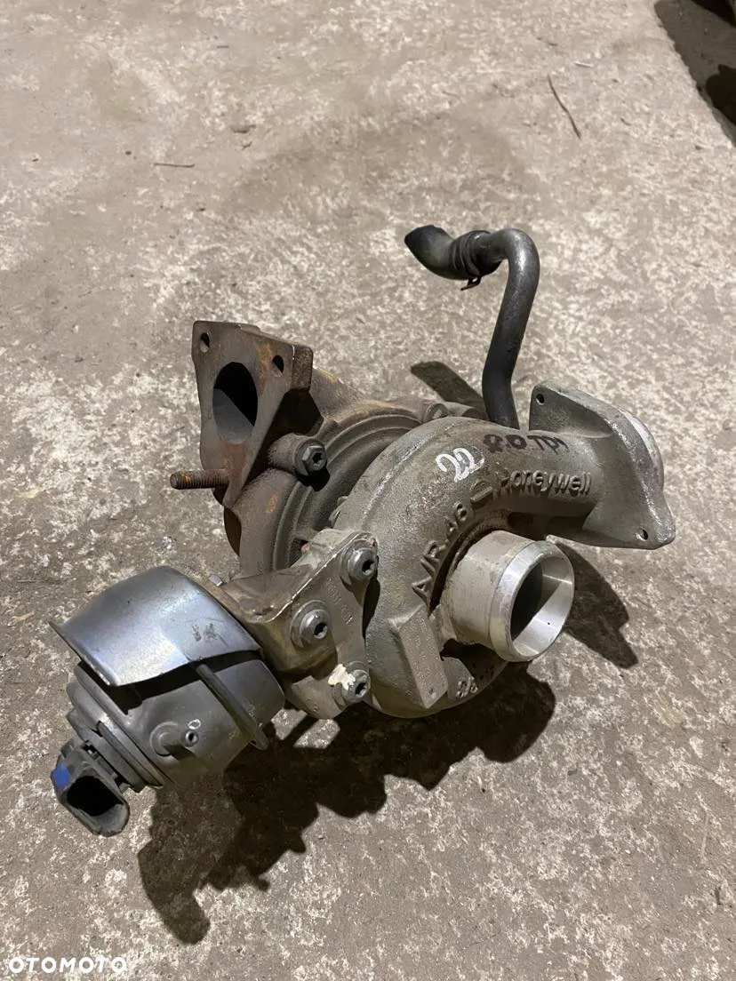 AUDI A4 B8 A5 8T 2.0 TDI TURBOSPRĘŻARKA 03L145721A - 2