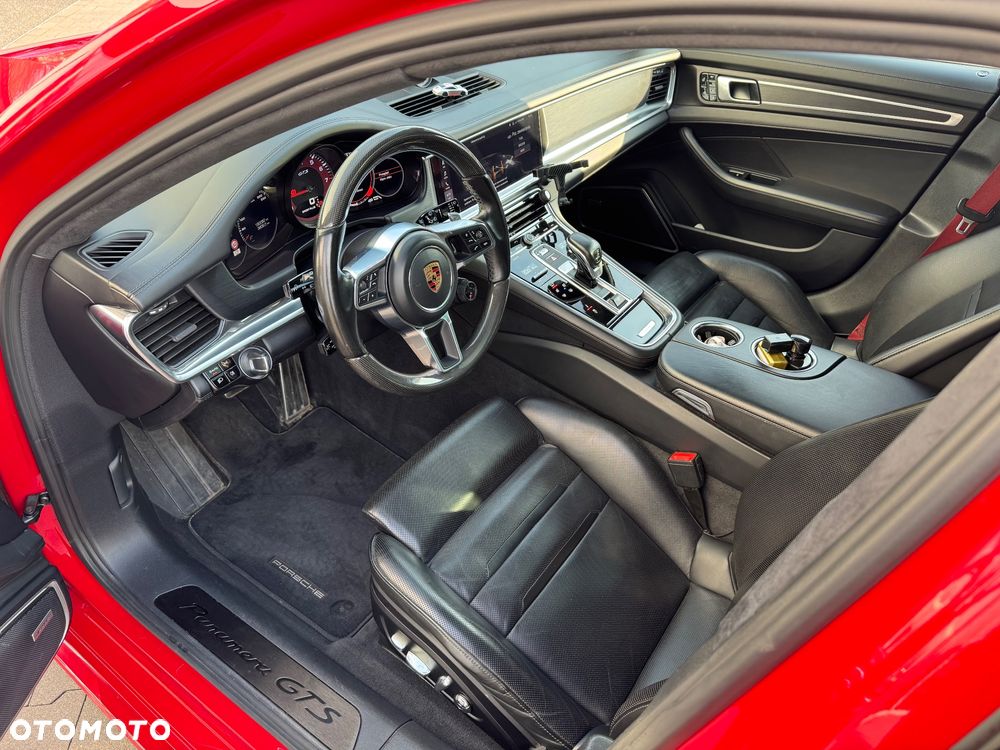 Porsche Panamera - 17