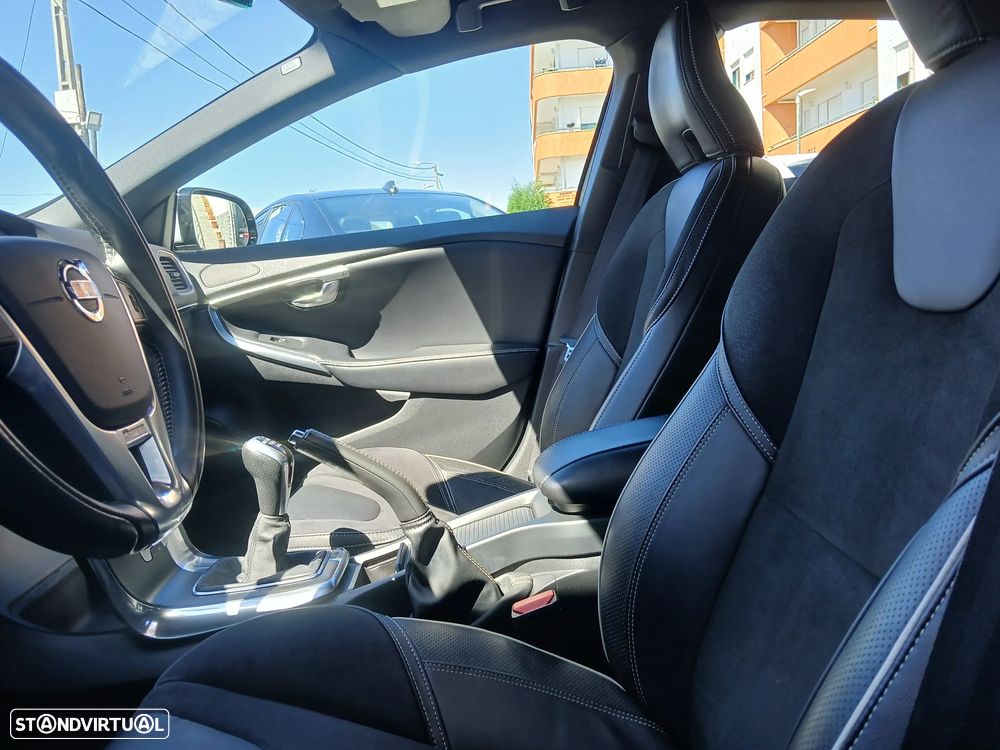 Volvo V40 1.6 D2 R-Design - 18