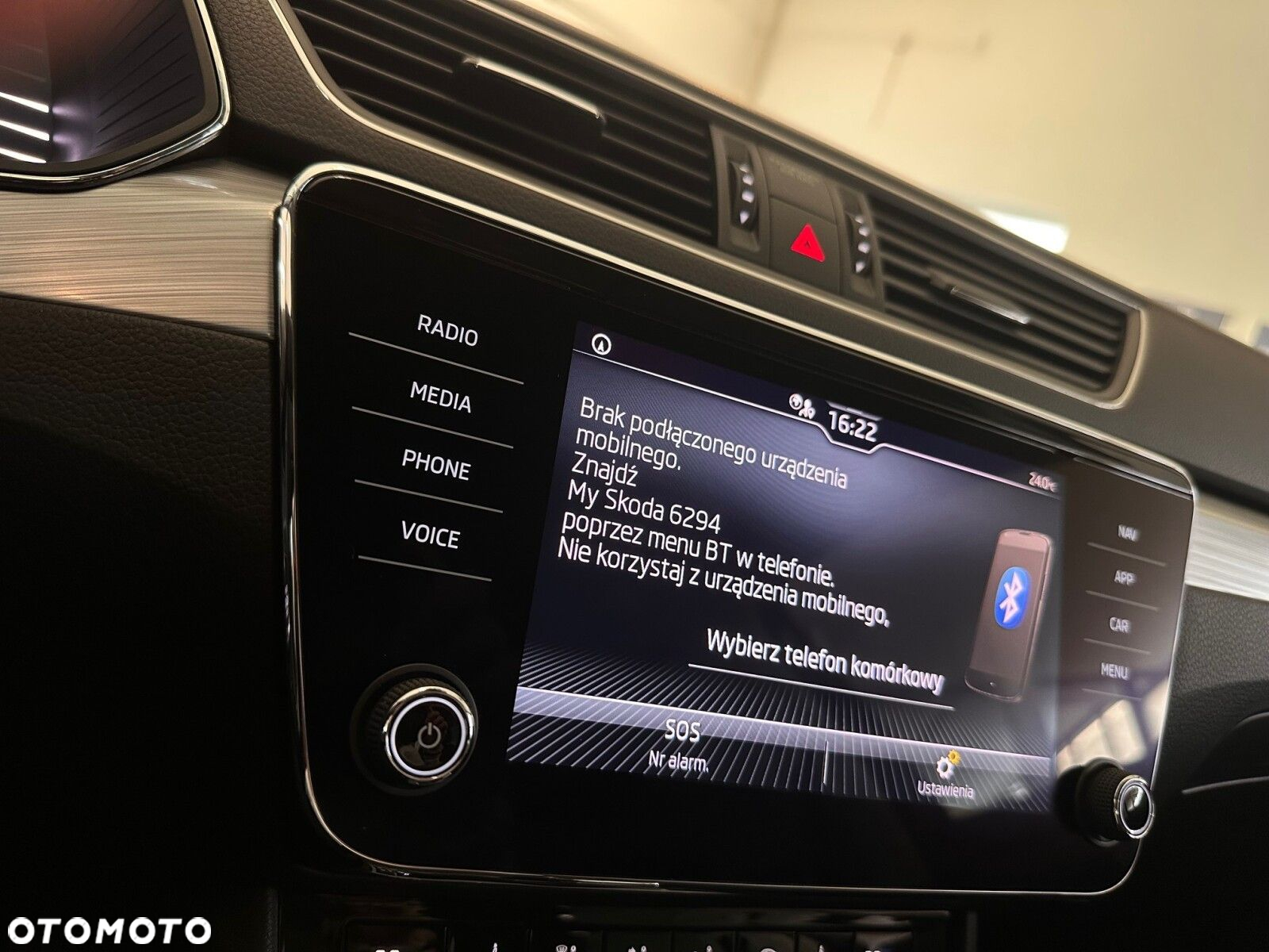 Skoda Superb 2.0 TDI SCR Ambition DSG - 23
