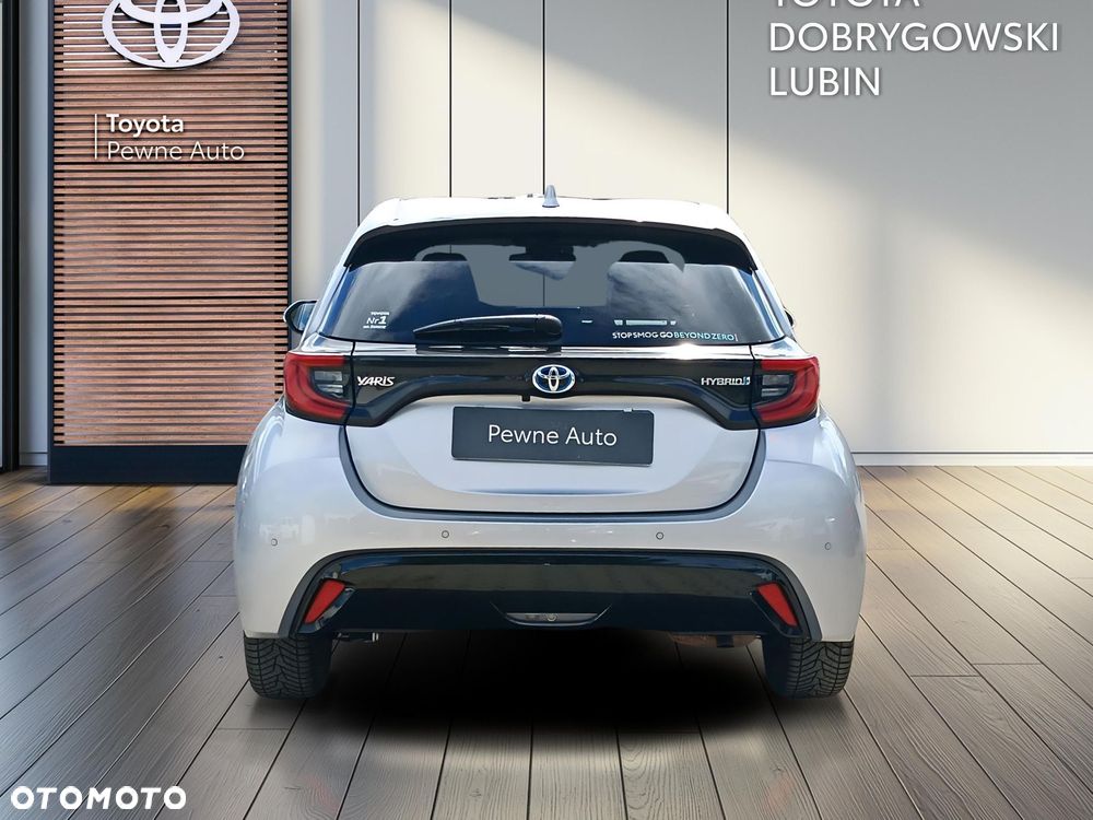 Toyota Yaris - 4