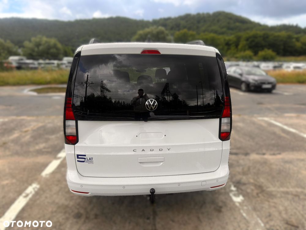 Volkswagen Caddy Maxi 2.0 TDI DSG - 8