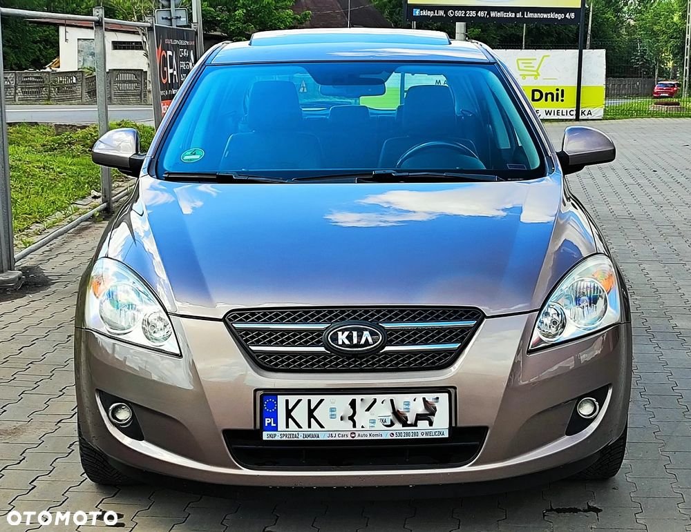 Kia Ceed 1.4 Comfort + - 22