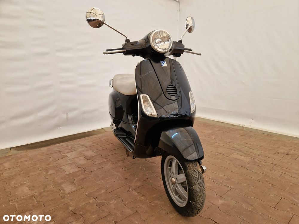 Piaggio Vespa - 2