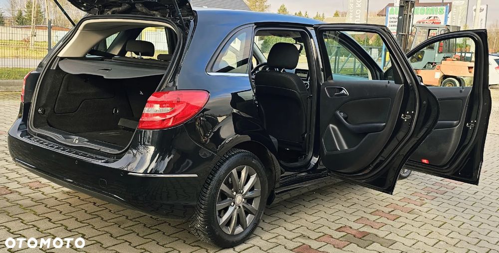 Mercedes-Benz Klasa B 180 d BlueEFFICIENCY Edition Style - 17