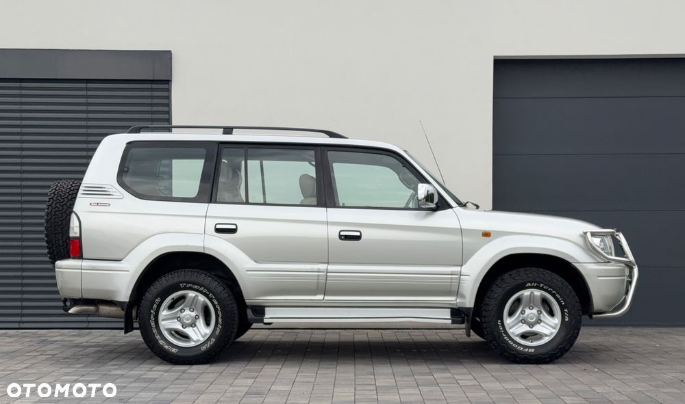 Toyota Land Cruiser - 3