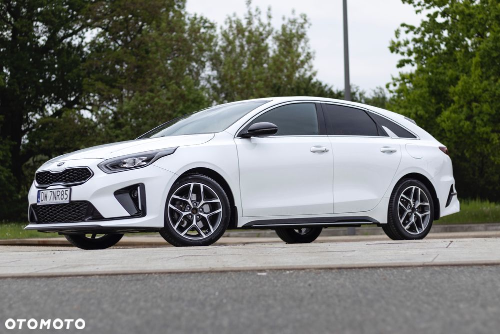 Kia ProCeed - 8