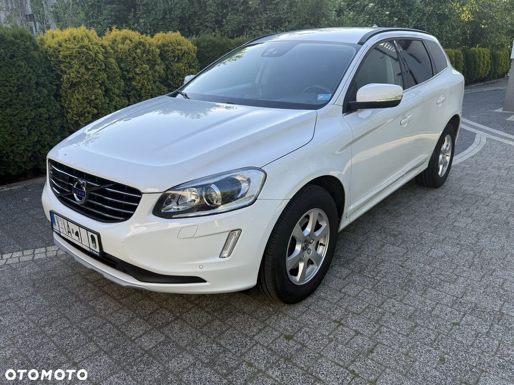 Volvo XC 60 D4 Drive-E Momentum - 1