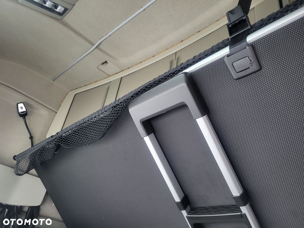 Volvo FH 460 / STANDARD / XXL / i SAVE / EURO 6/ GLOBETROTTER/ / AUTOMAT/SERVIS /2019/ KAMERA/ SKÓRY/ XENON /PERFEKCYJNY STAN / ZABUDOWY  MIĘDZYOSIOWE/ - 33