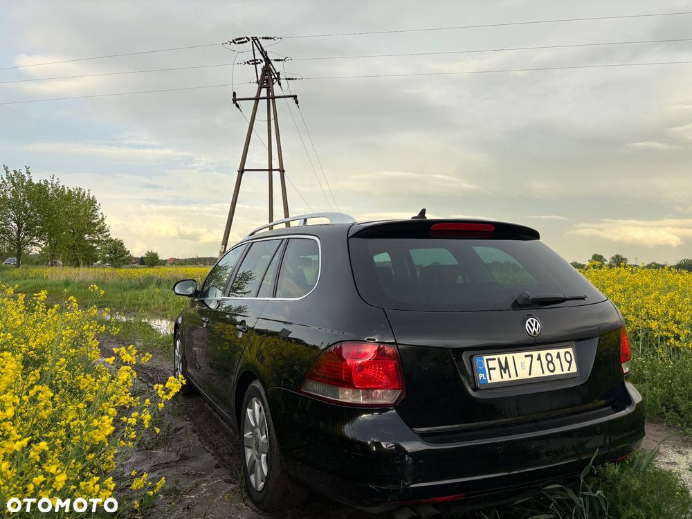 Volkswagen Golf 2.0 TDI DPF Highline - 6