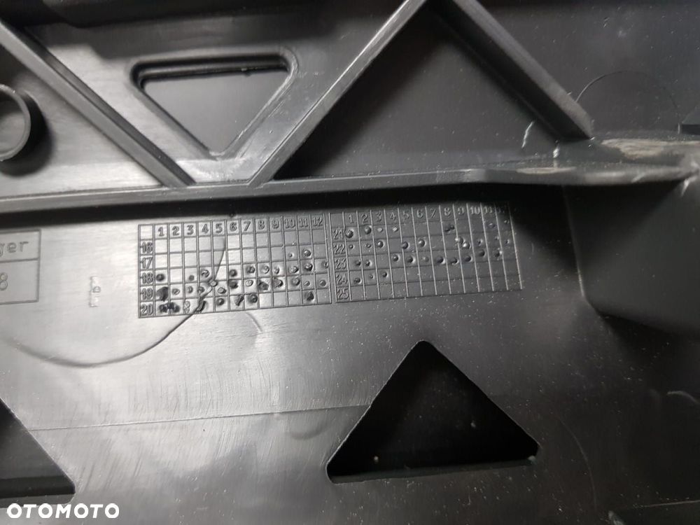 NOWA ORYGINALNA LISTWA DRZWI PRAWA TYŁ TYLNA AUDI Q8 4M 4M8853970B 18-25 - 8