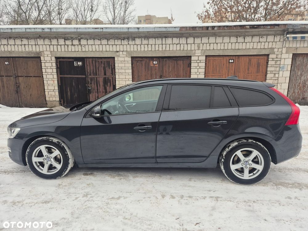 Volvo V60 D2 Geartronic Summum - 3