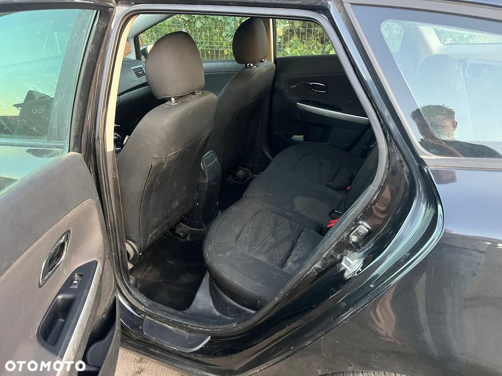 Kia Ceed 1.6 GDI Business Line - 10