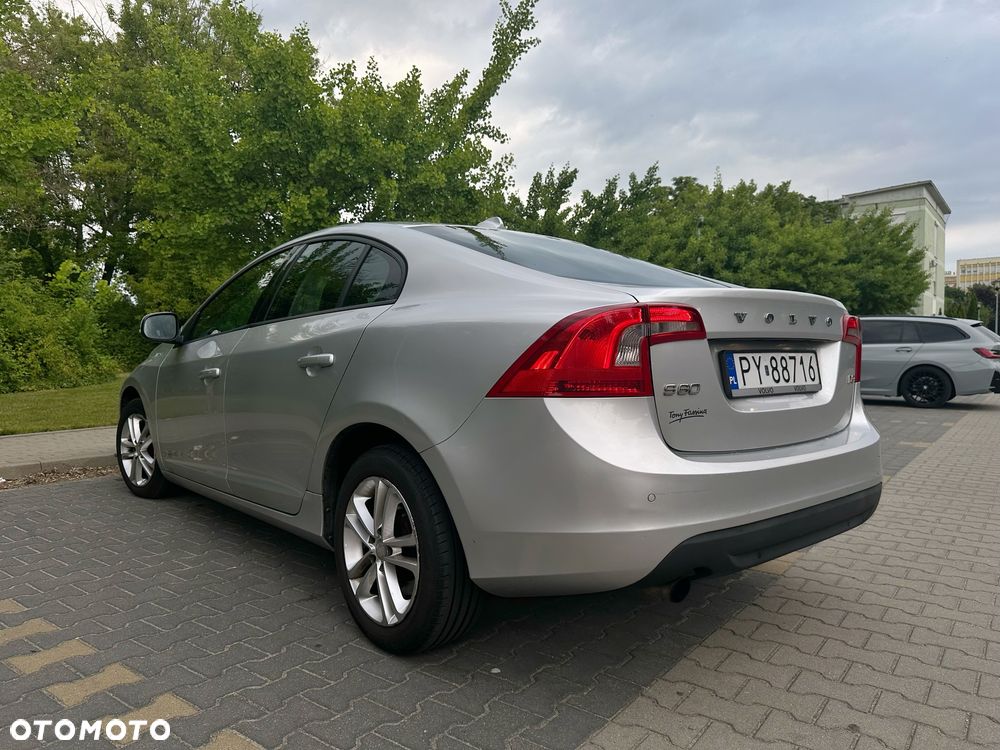 Volvo S60 - 2