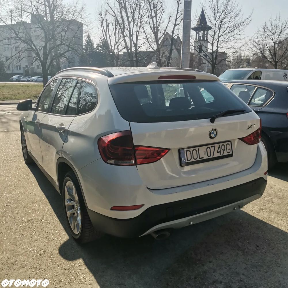 BMW X1 xDrive18d xLine - 4