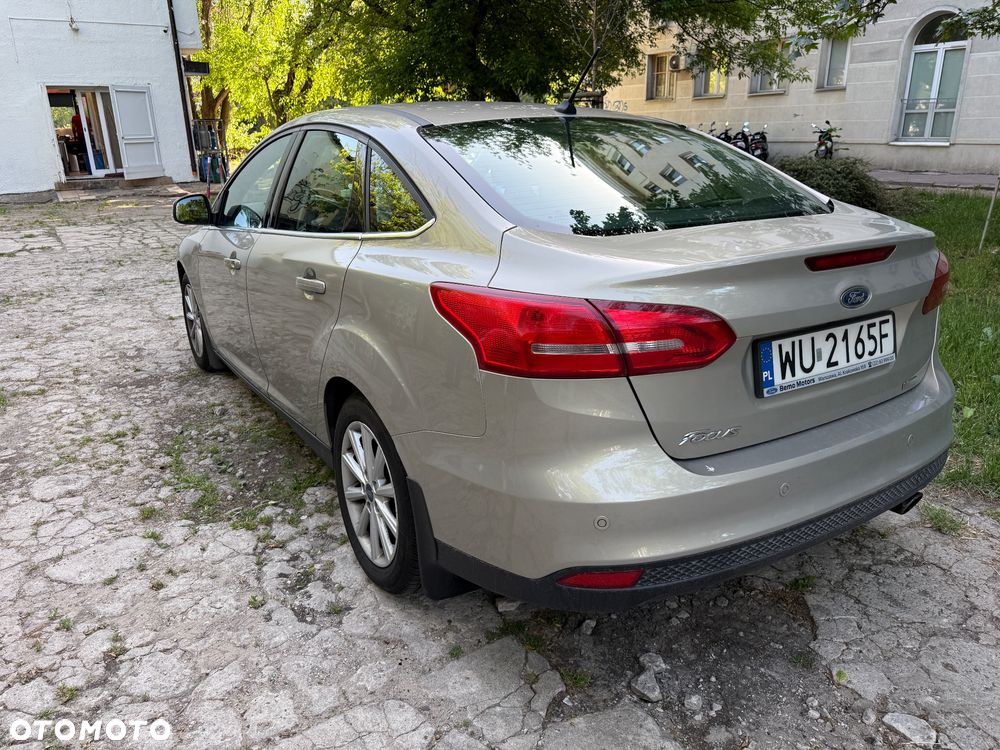 Ford Focus 1.5 EcoBoost Titanium - 4
