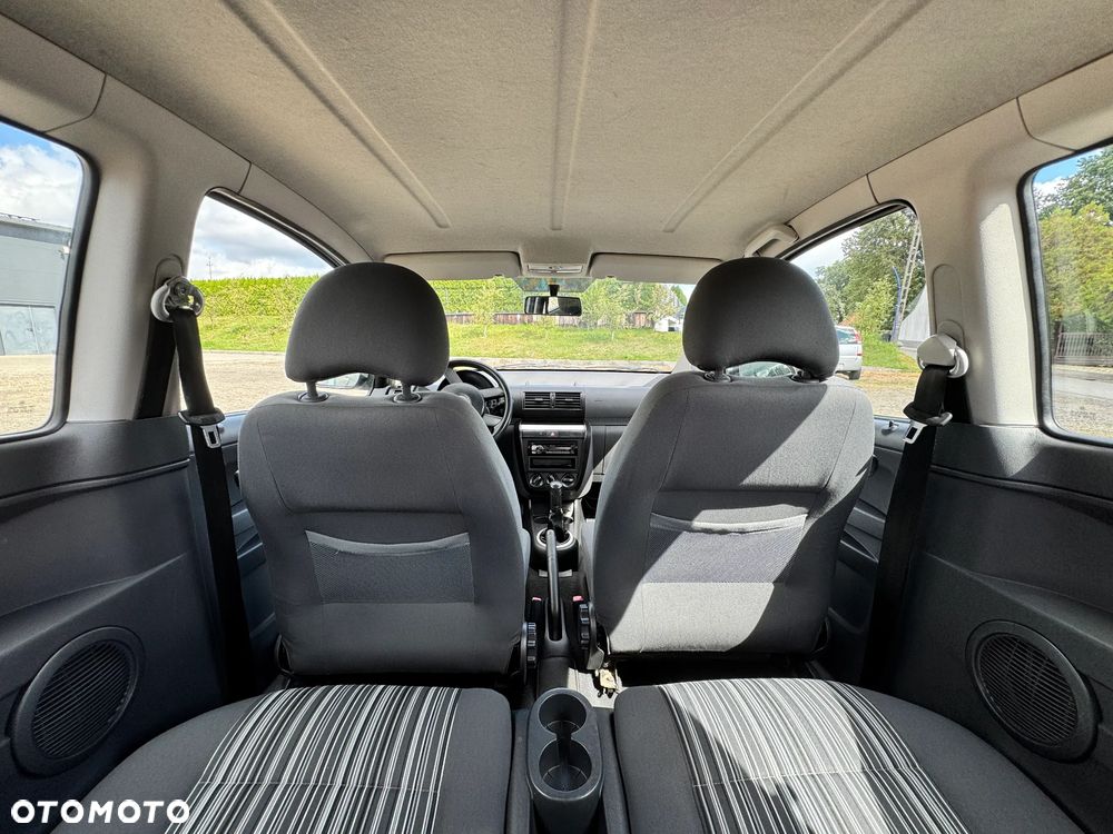 Volkswagen Fox - 14