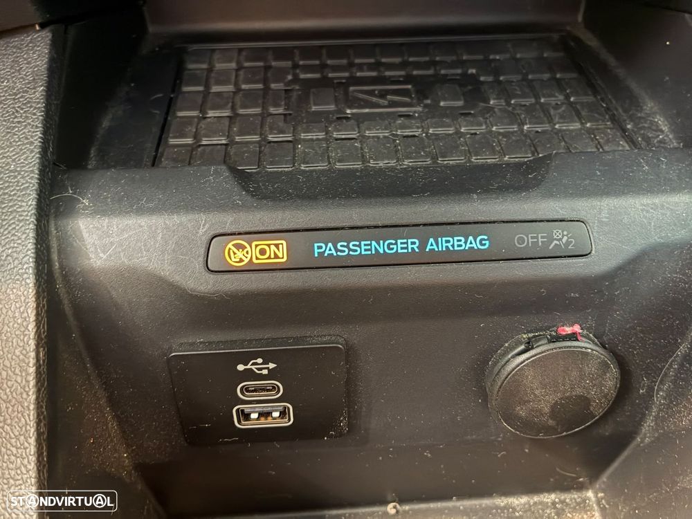 Ford Transit Courier 1.0 EcoBoost Active DCT - 29