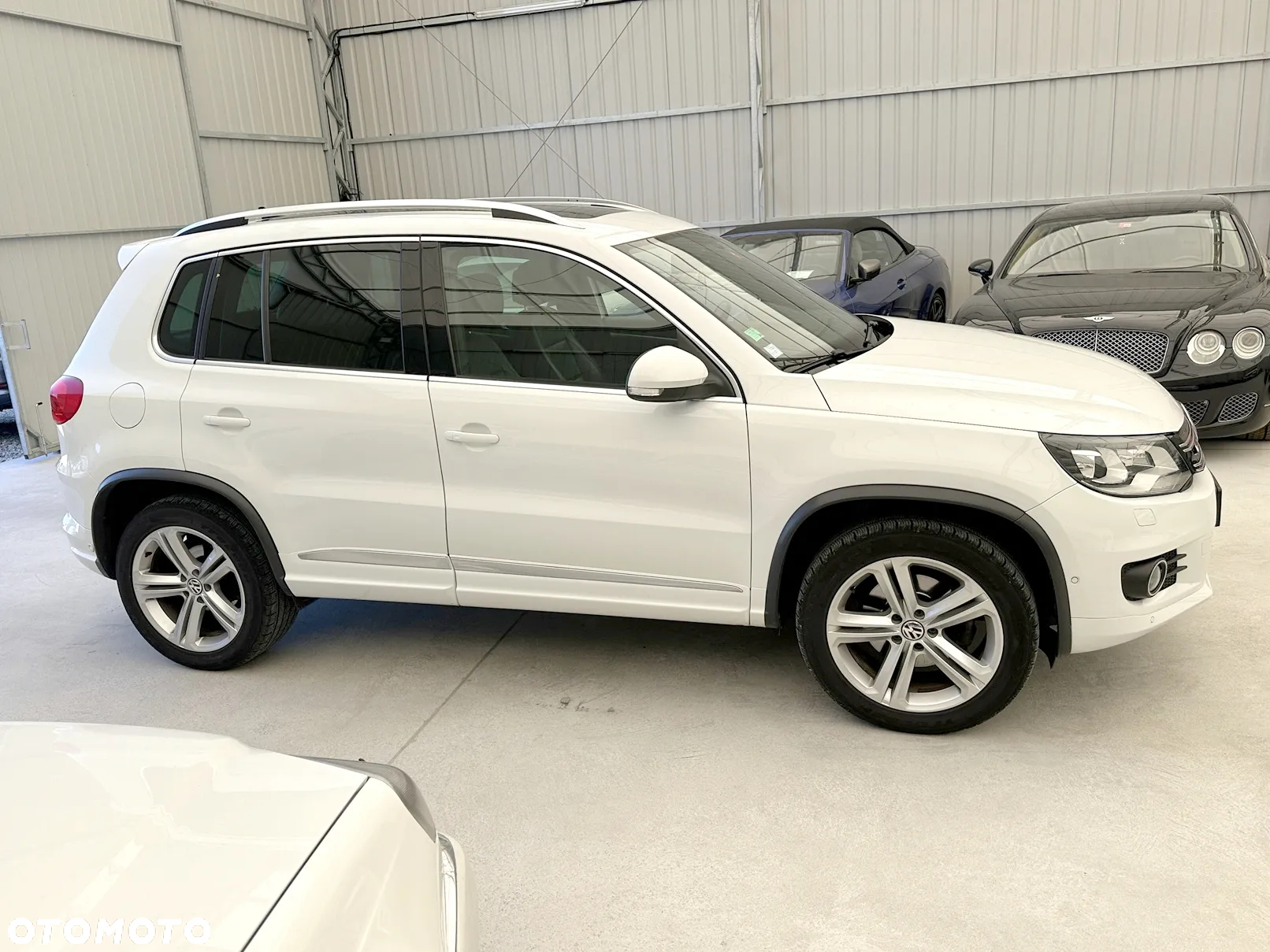 Volkswagen Tiguan 2.0 TDI 4Mot Perfectline R-Style DSG - 11