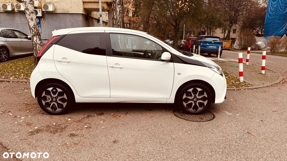Toyota Aygo x-play - 3