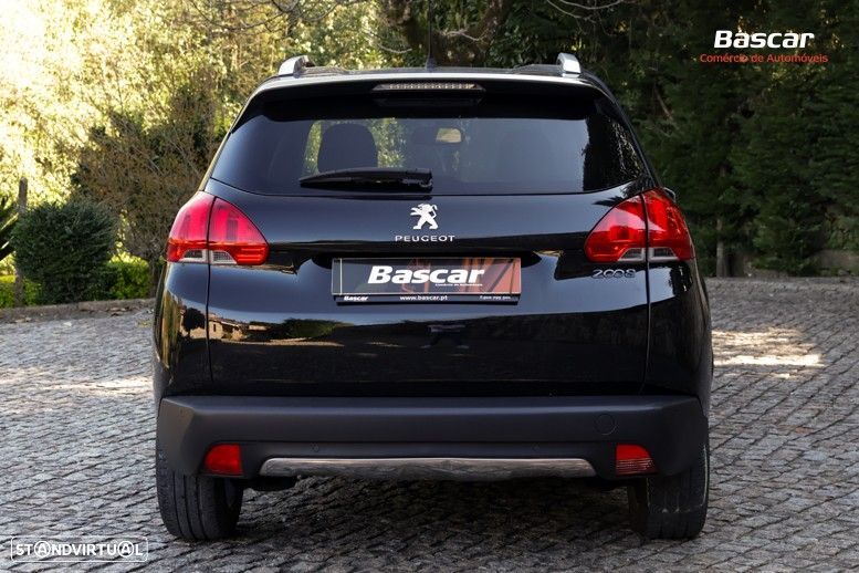 Peugeot 2008 1.2 PureTech Style - 6