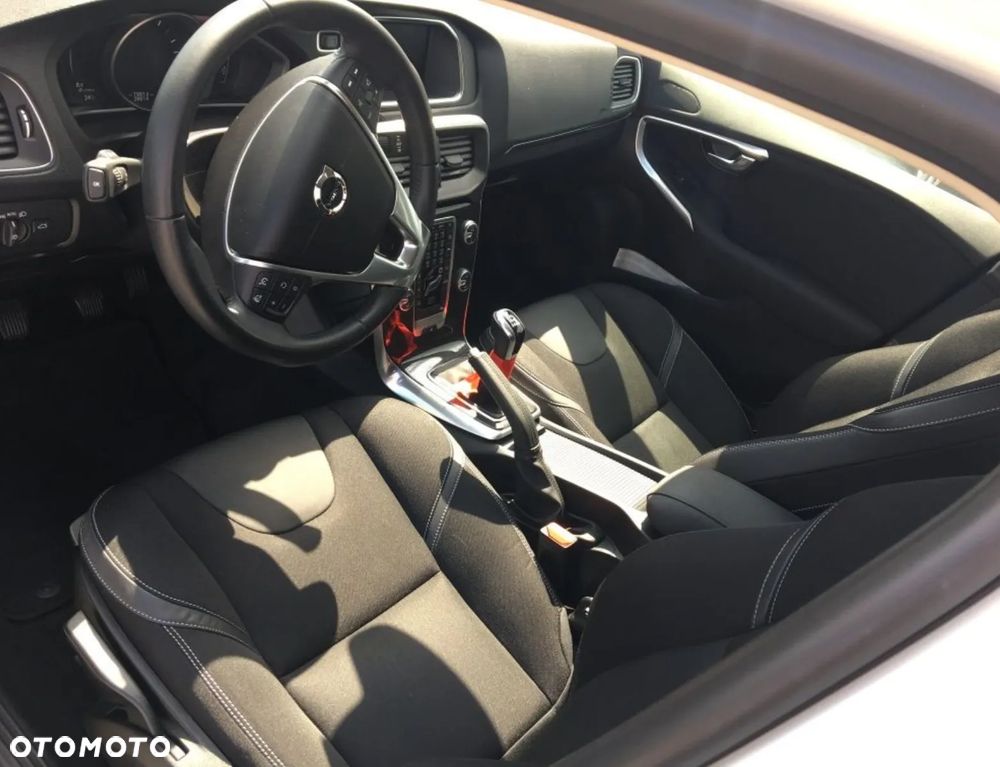Volvo V40 T2 RDesign - 3