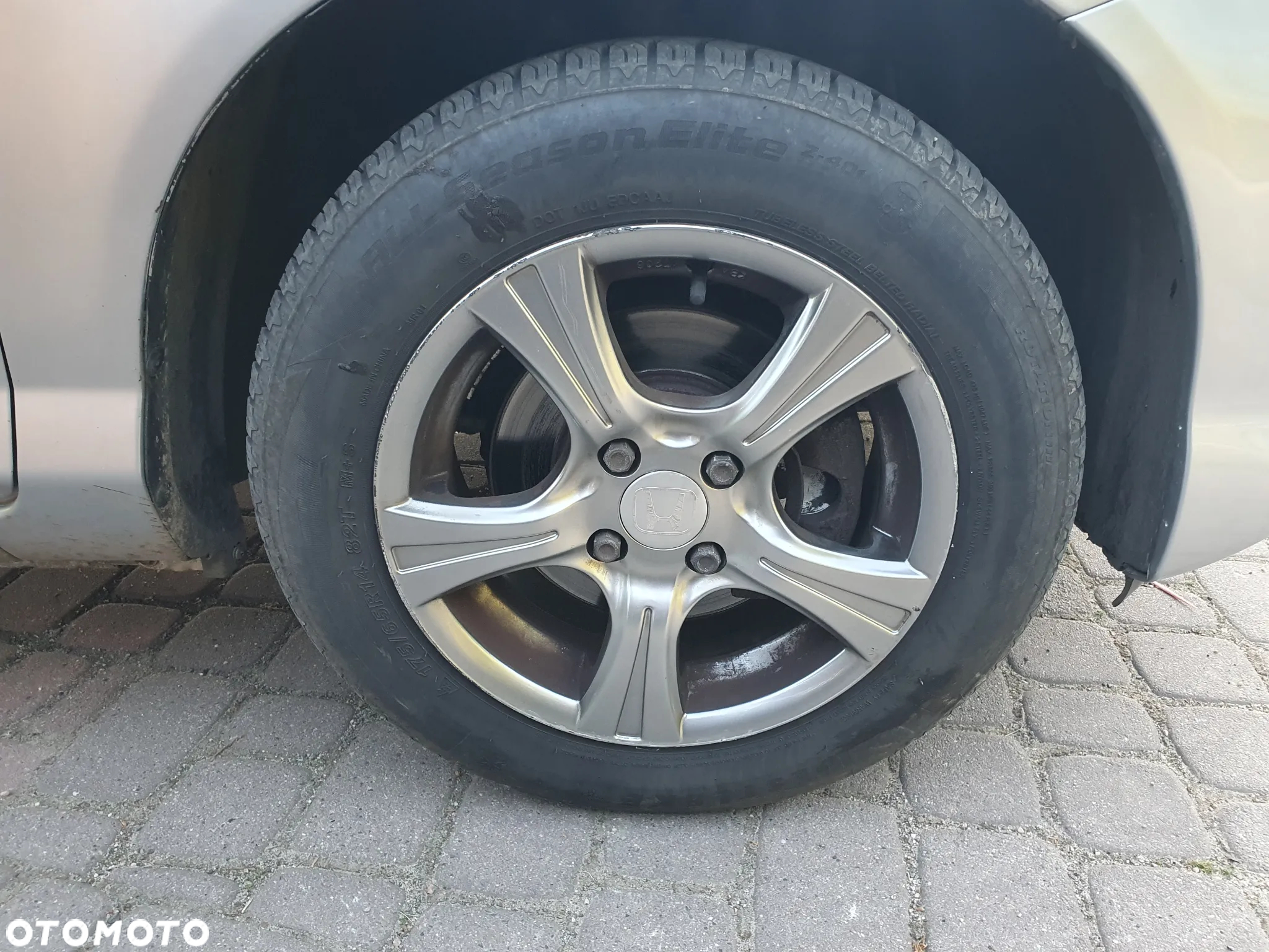 Honda Jazz 1.4 LS - 25