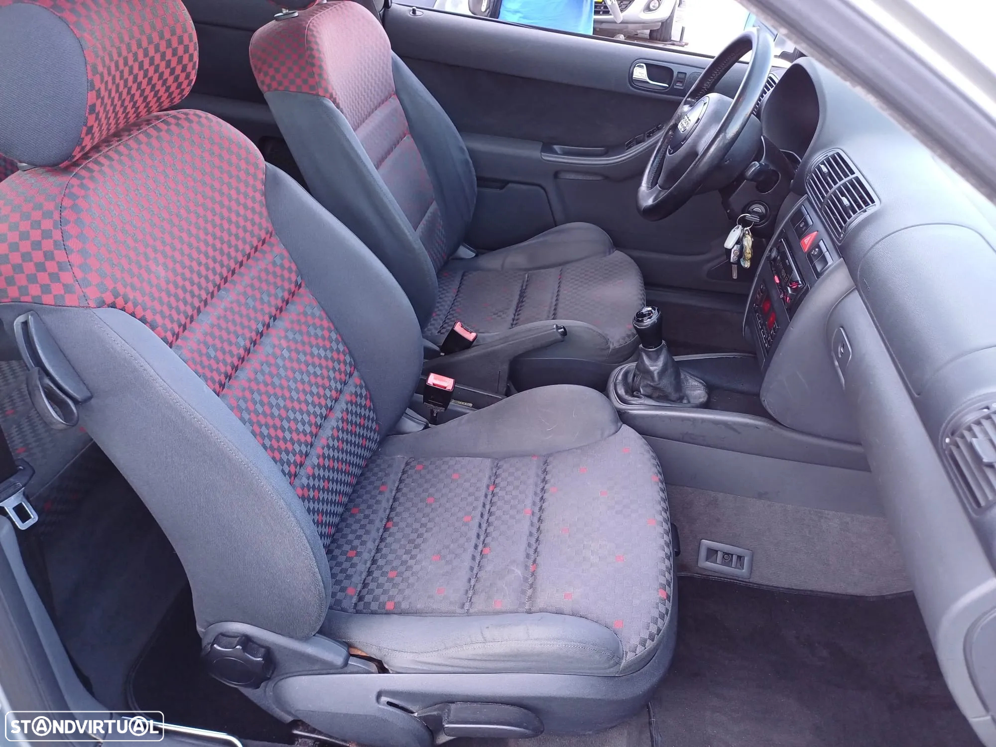 Audi A3 1.6 - 5