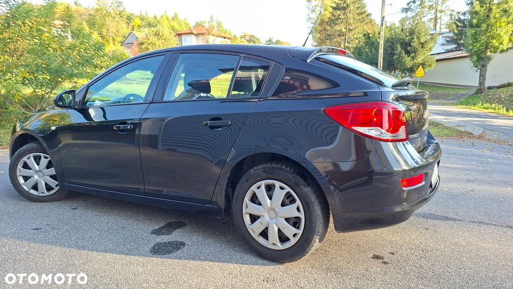 Chevrolet Cruze - 8