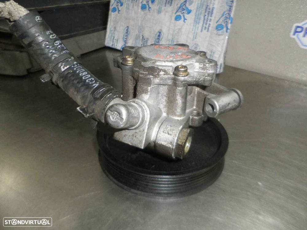 Bomba Direção 0024669601 MERCEDES W203 2002 200CDI 115CV 4P CINZA - 2