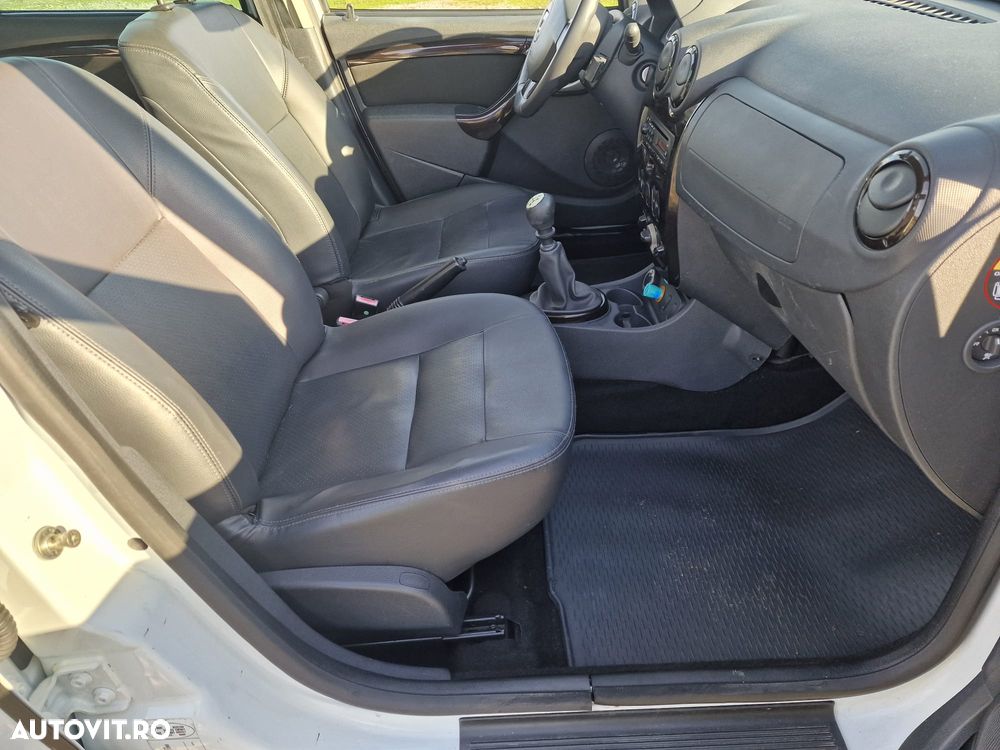 Dacia Duster dCi 110 FAP 4x4 Laureate - 11
