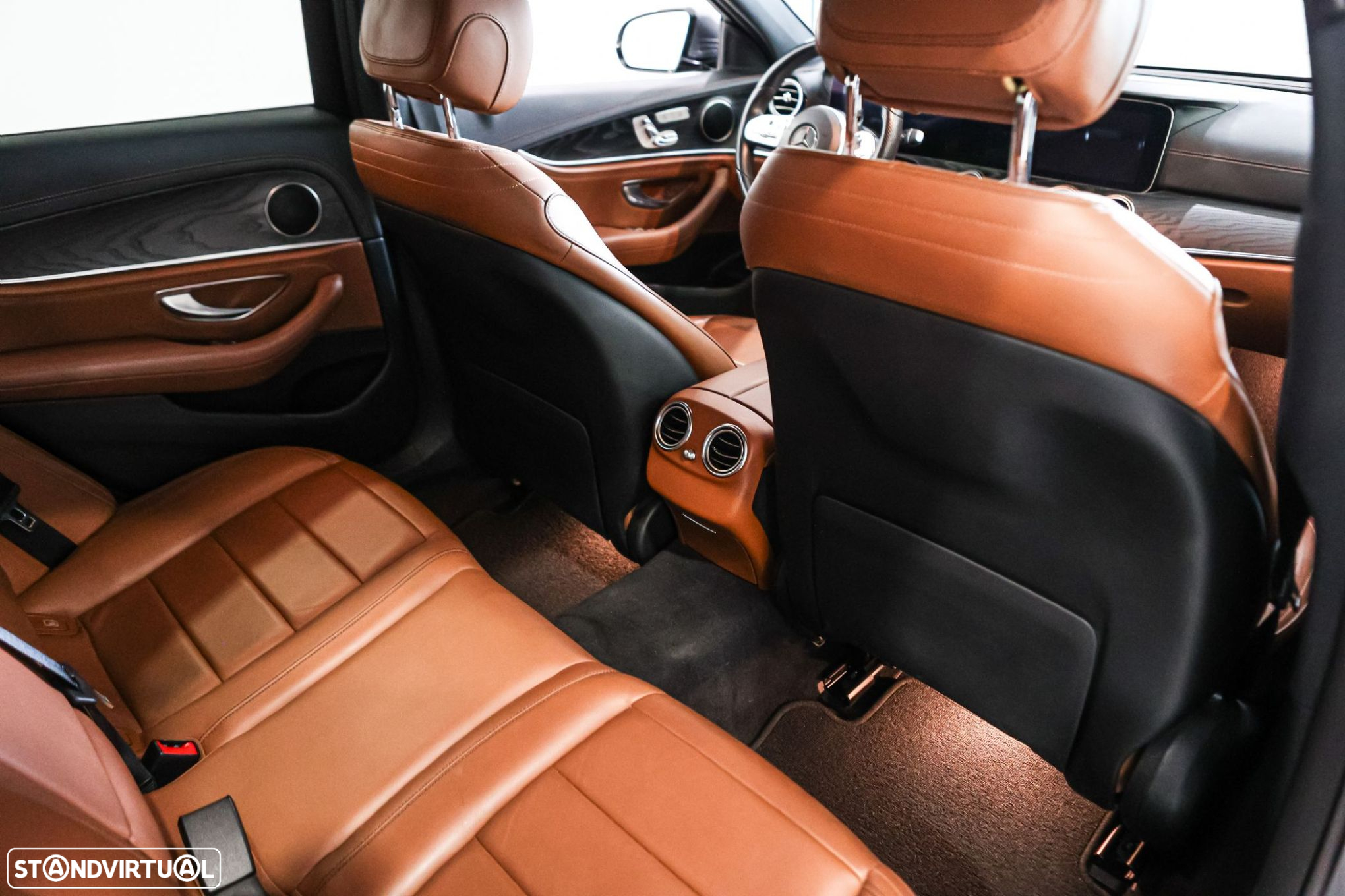 Mercedes-Benz E 300 de AMG Line - 13