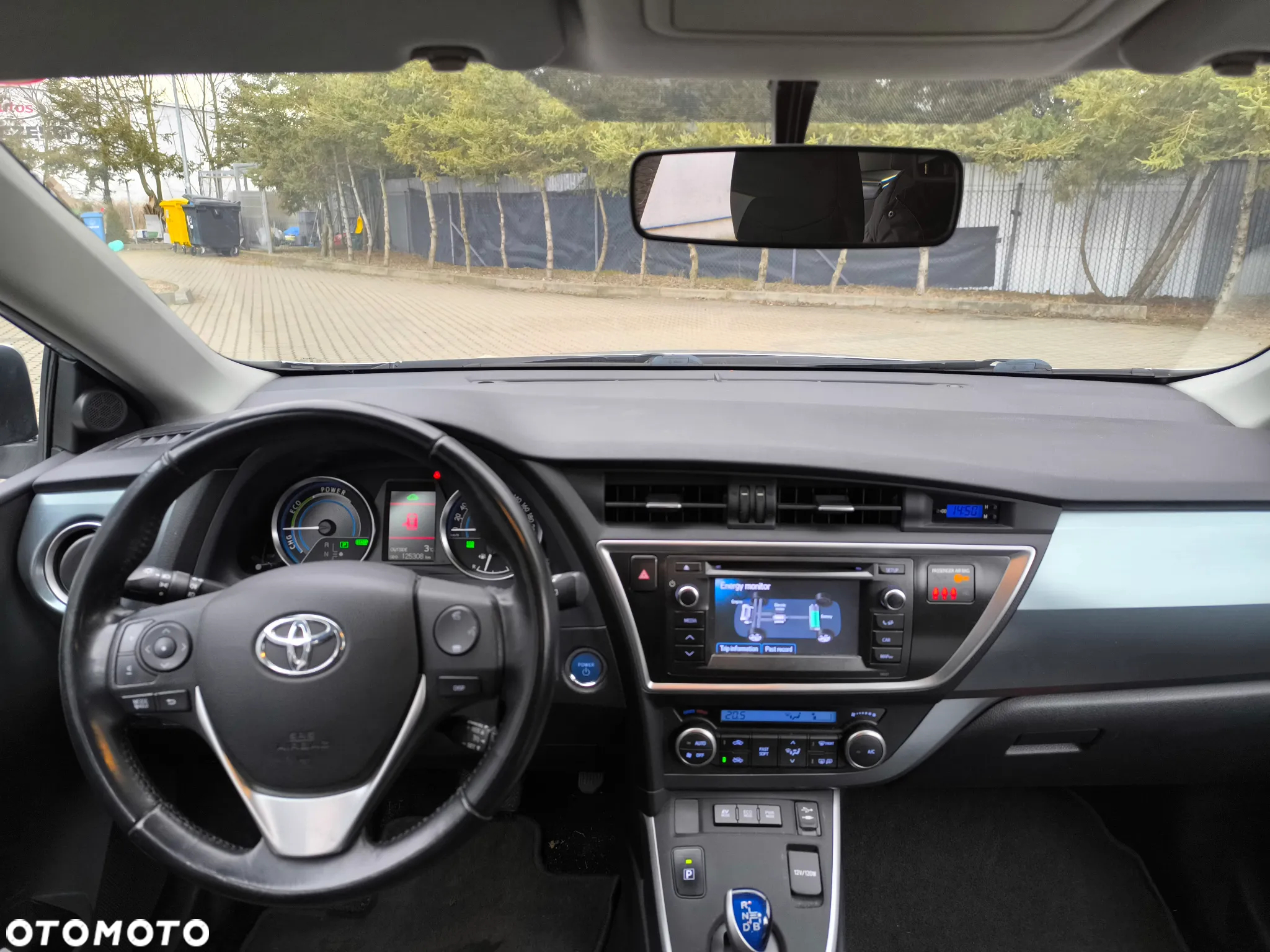 Toyota Auris - 11
