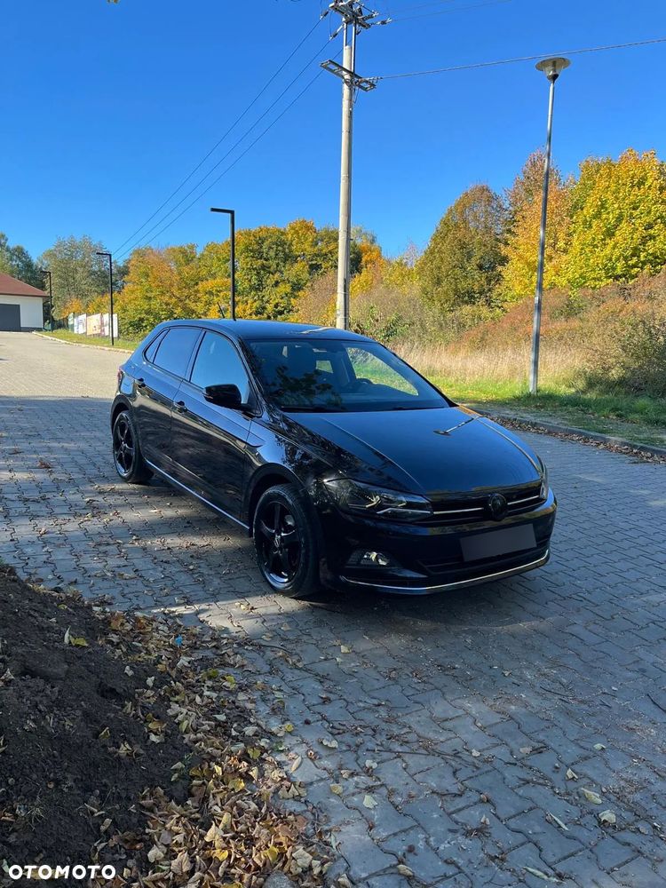Volkswagen Polo - 2