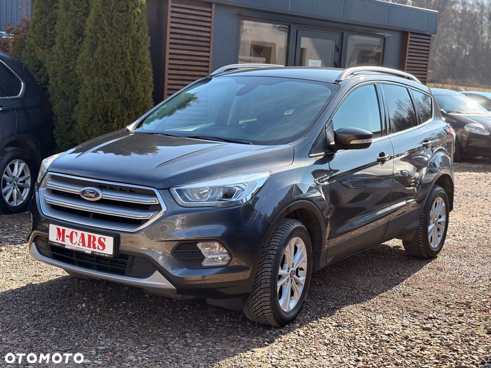 Ford Kuga 2.0 TDCi 2x4 Titanium - 4