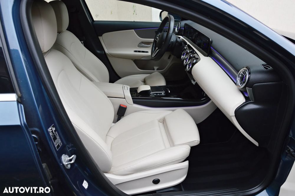 Mercedes-Benz A 180 Sedan 7G-DCT Lim. Special Edition - 14