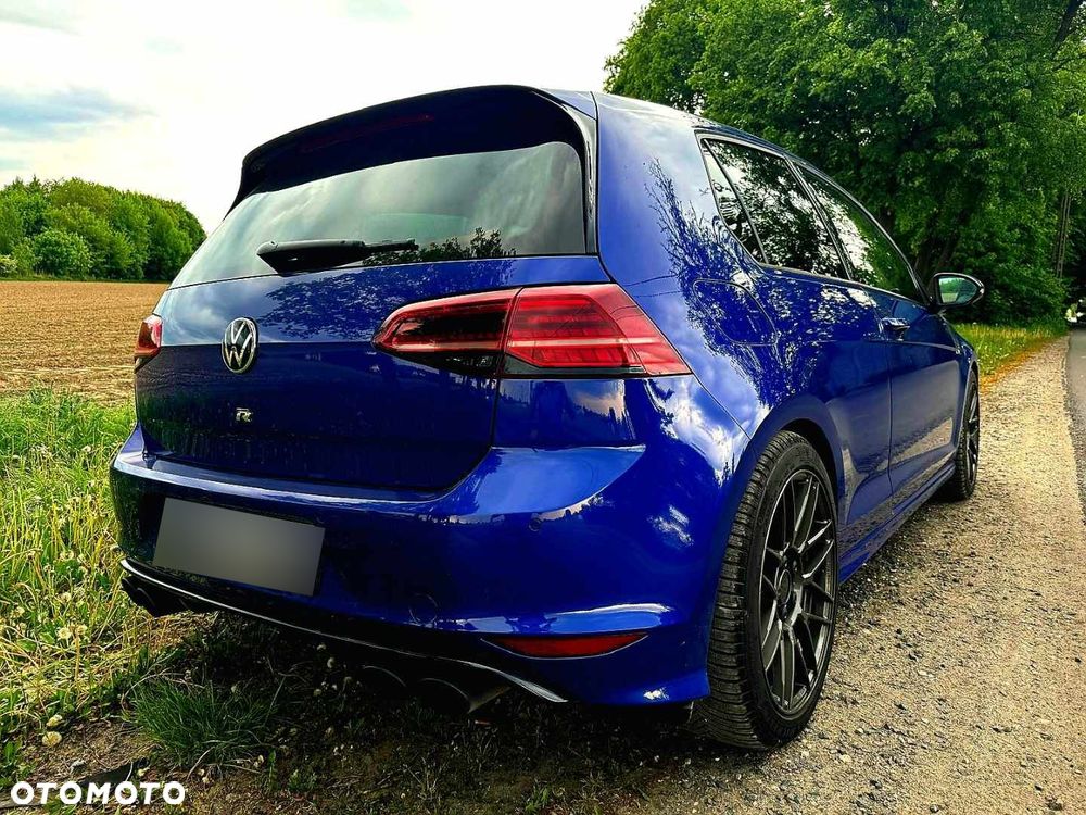Volkswagen Golf - 16