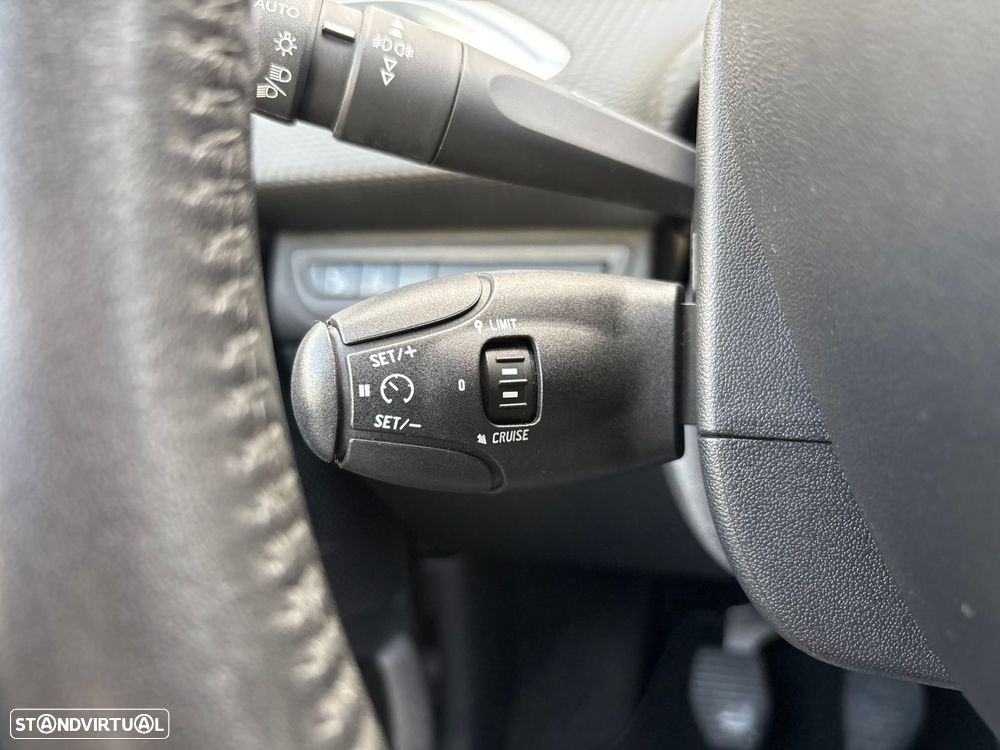 Peugeot 208 1.2 PureTech Style - 15