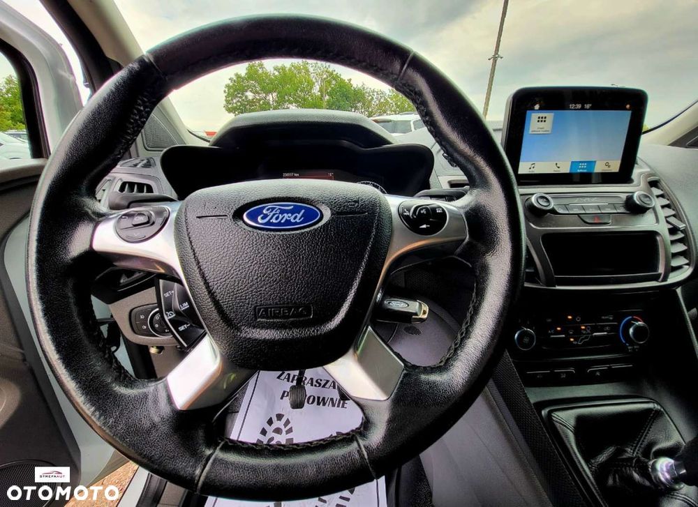 Ford Transit Connect - 18