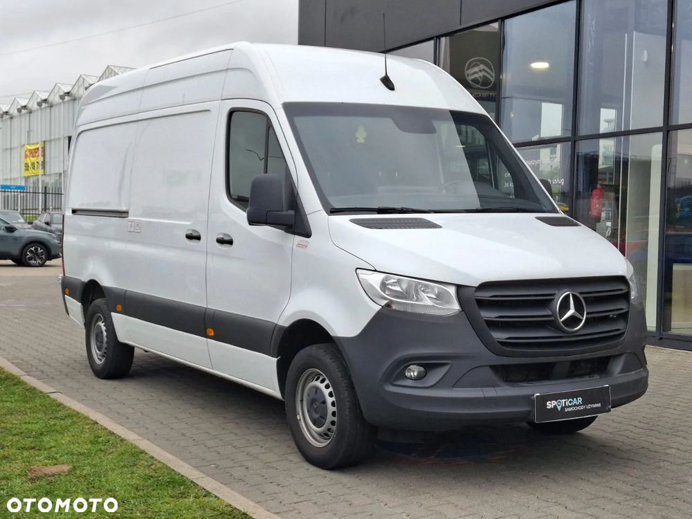 Mercedes-Benz Sprinter - 3