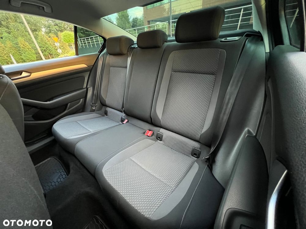 Volkswagen Passat 1.5 TSI EVO Essence DSG - 19