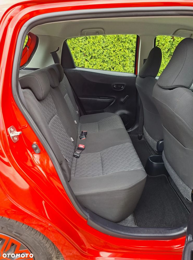 Toyota Yaris 1.0 VVT-i Cool Edition - 11