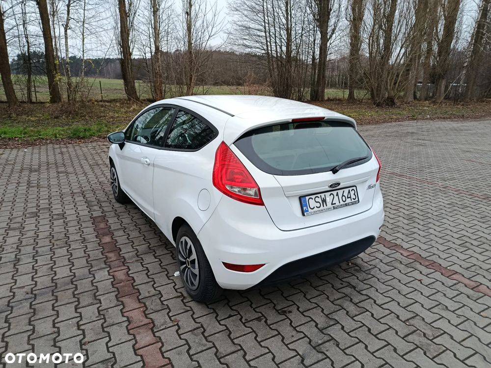 Ford Fiesta - 37