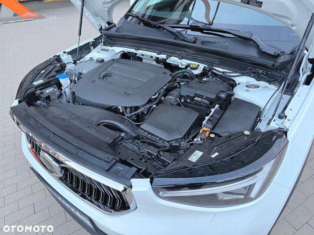 Volvo XC 40 B5 B AWD Ultimate Bright - 22