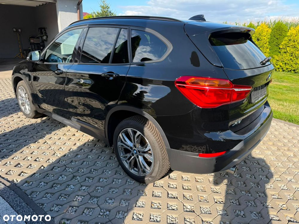 BMW X1 sDrive18i GPF - 10