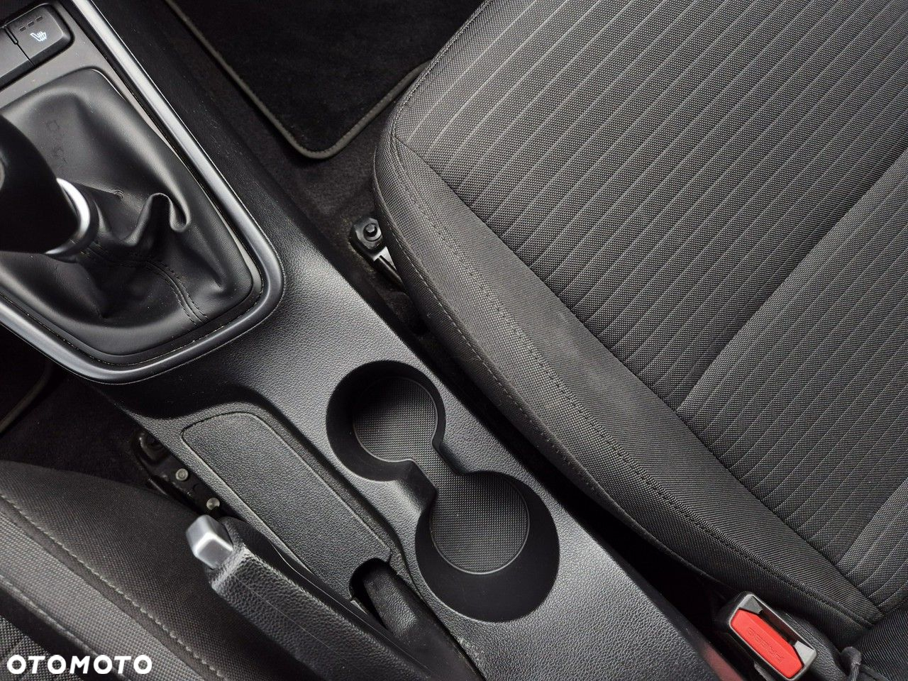 Hyundai i20 - 27