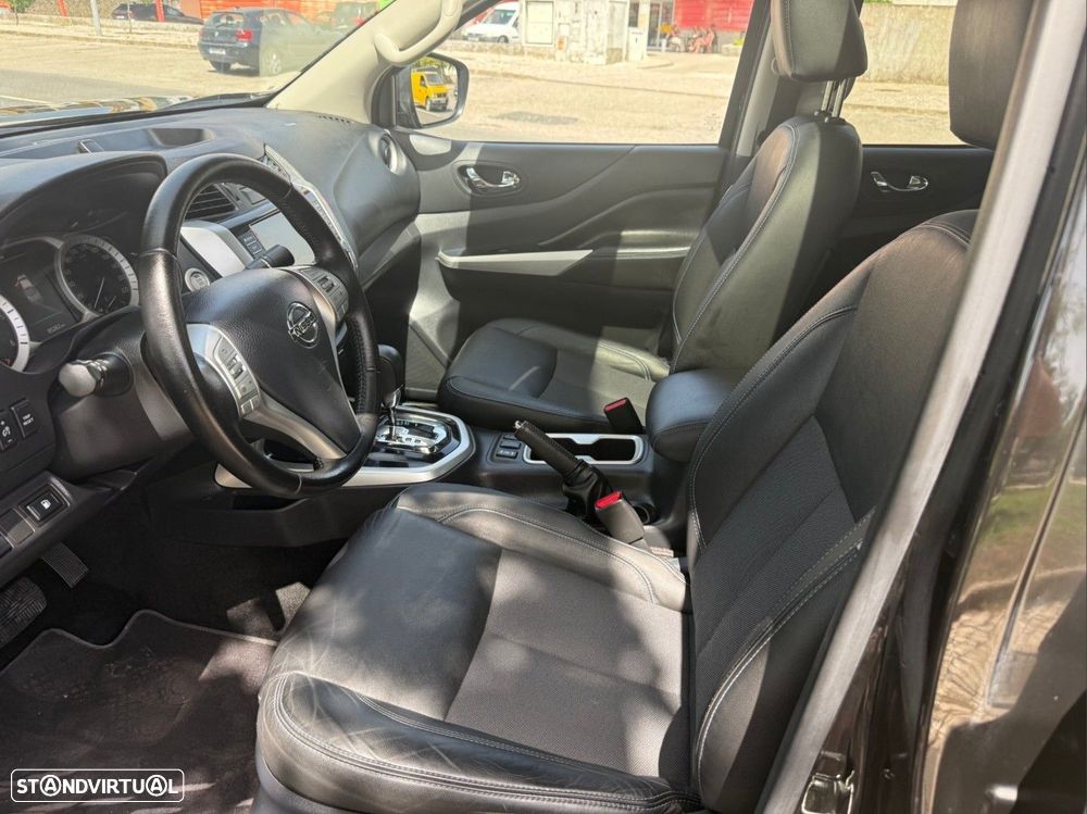 Nissan Navara 2.3 dCi CD 4WD N-Guard Auto - 9