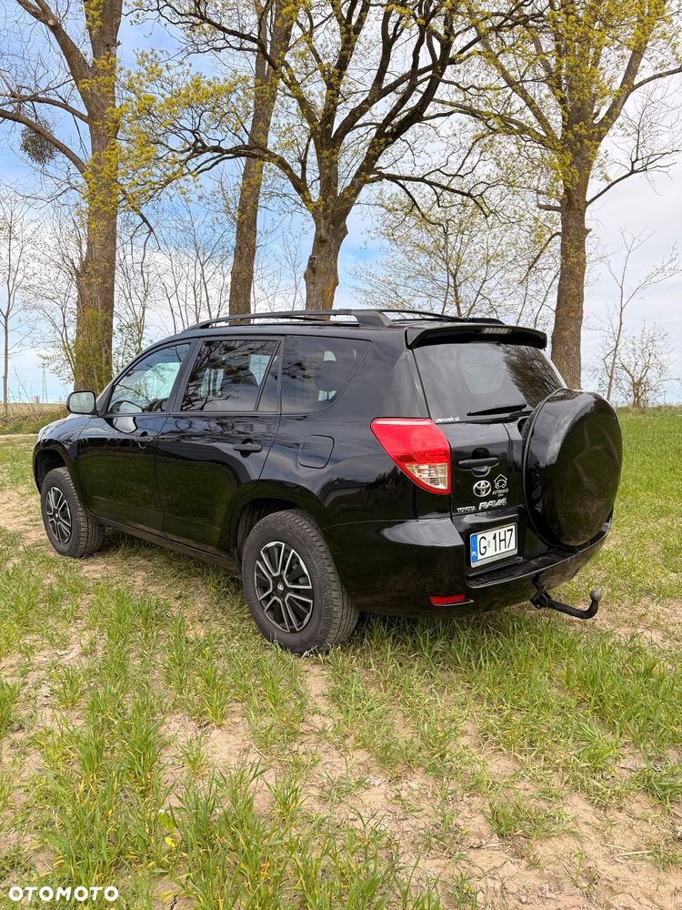 Toyota RAV4 - 5