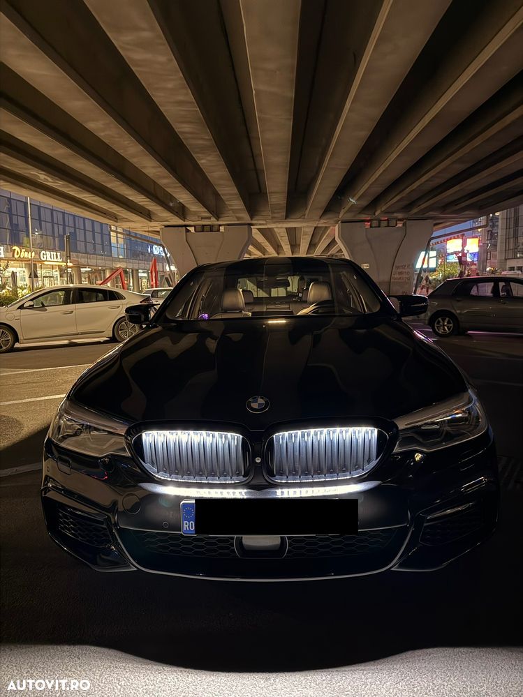 BMW Seria 5 530d xDrive AT - 25